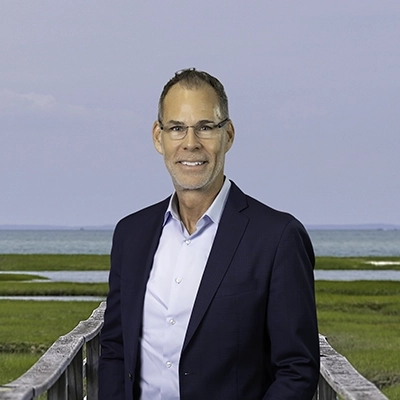 Photo of Chris Lynch
