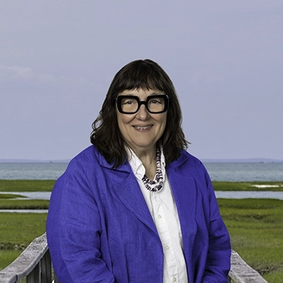Photo of Sarah Alger