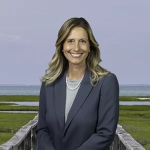 Shanika Rogowski headshot